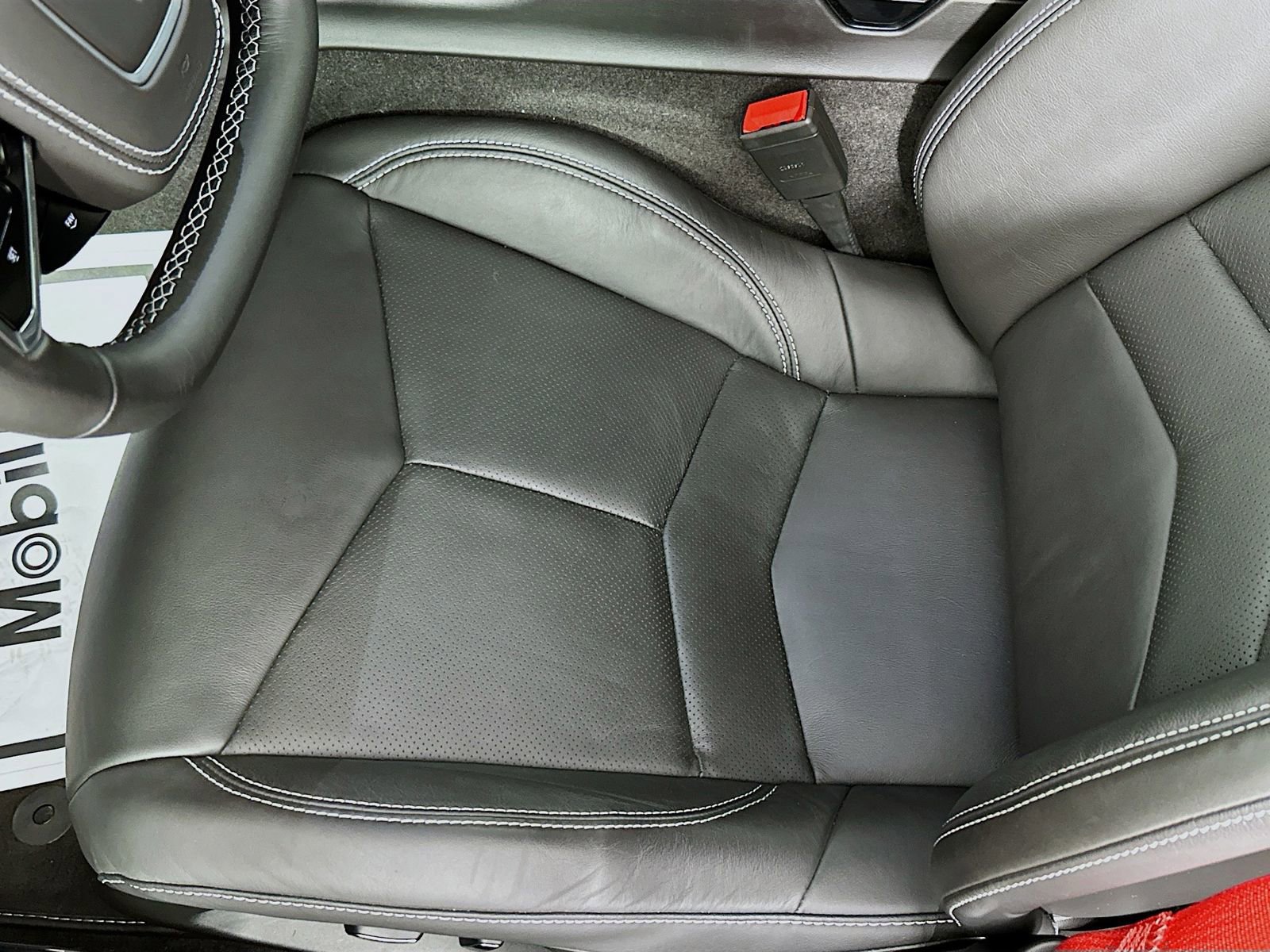 Used 2025 Chevrolet Corvette Stingray Convertible w/ Battery Protection Package image 21