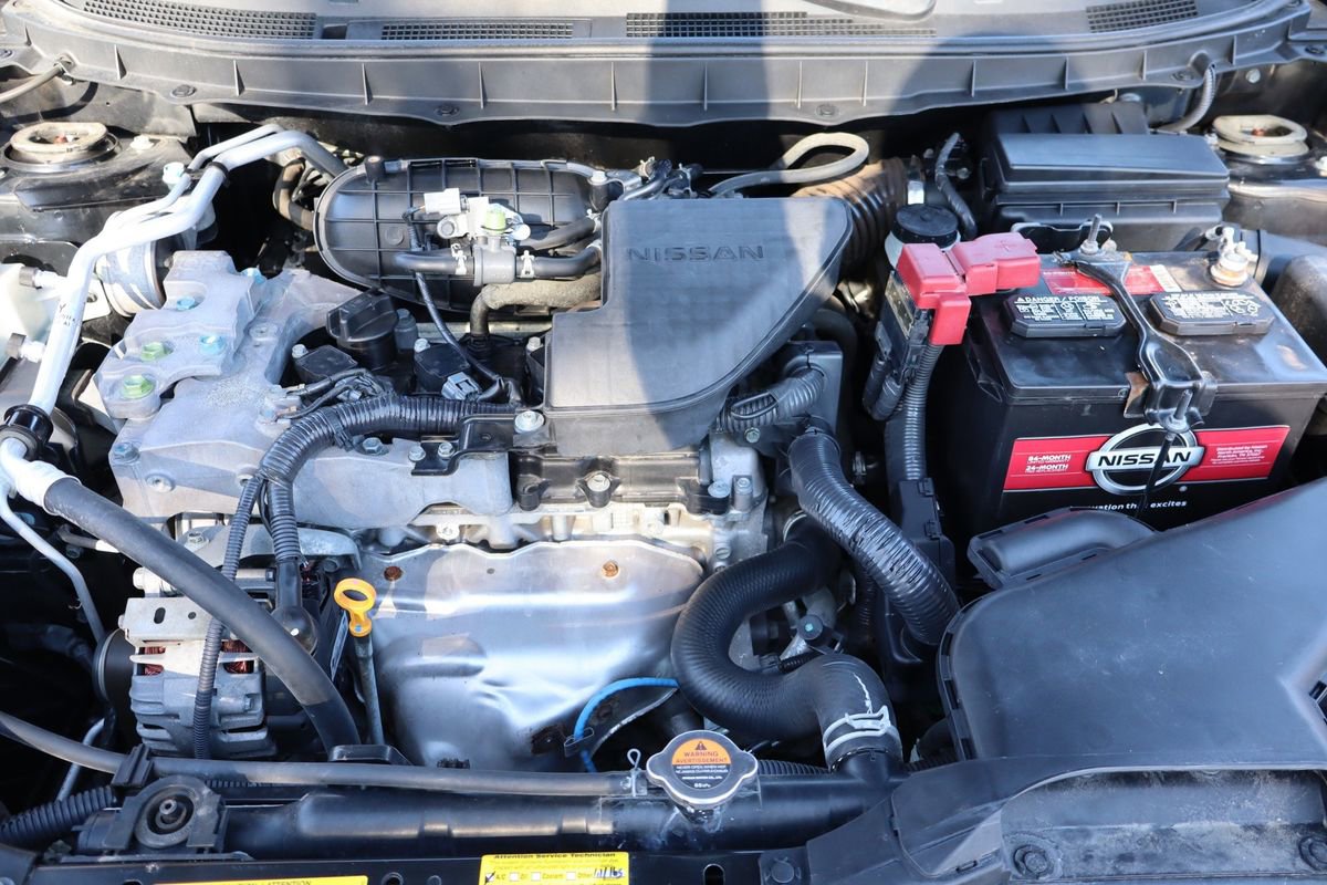 Used 2014 Nissan Rogue S image 37