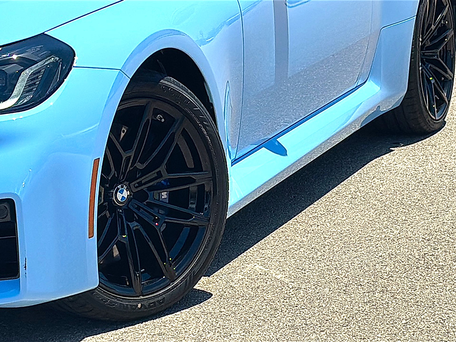 Used 2026 BMW M2 w/ Lighting Package RWD image 3