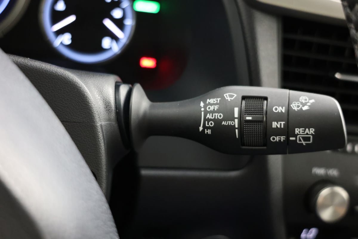 Used 2022 Lexus RX 450h F Sport w/ Cold Area Package (CT) AWD/4WD image 28