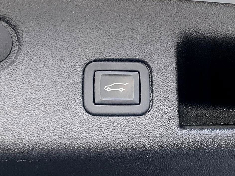 Used 2024 Chevrolet Equinox LT image 10