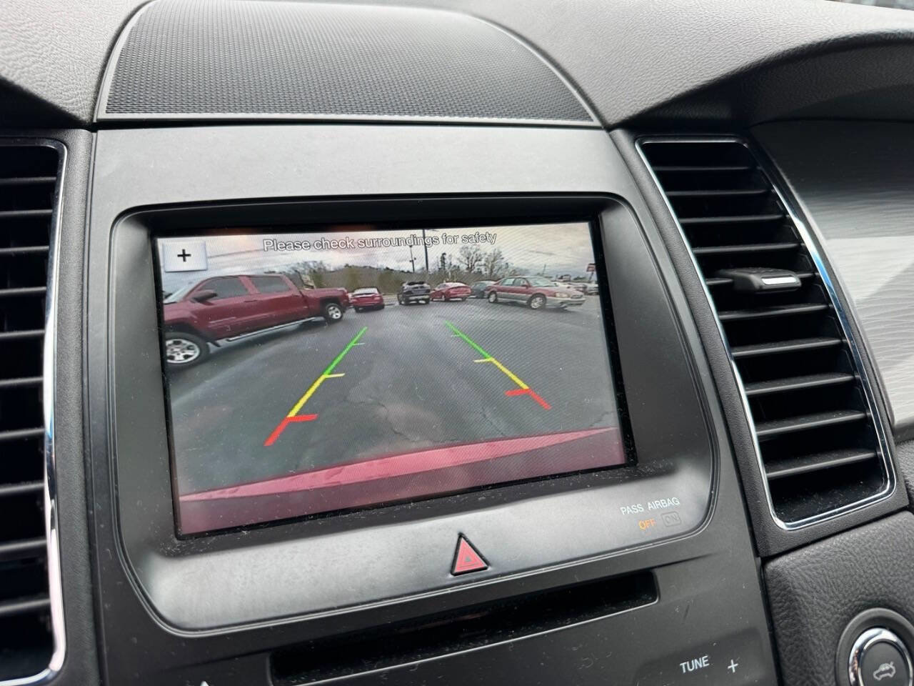 Used 2017 Ford Taurus SEL w/ Equipment Group 201A image 15