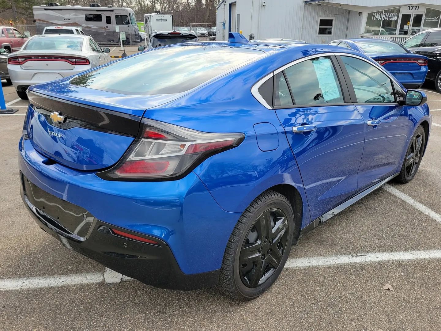 Used 2018 Chevrolet Volt Premier w/ Driver Confidence II Package image 17