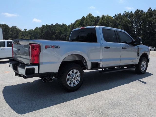 Used 2023 Ford F250 XLT AWD/4WD image 4