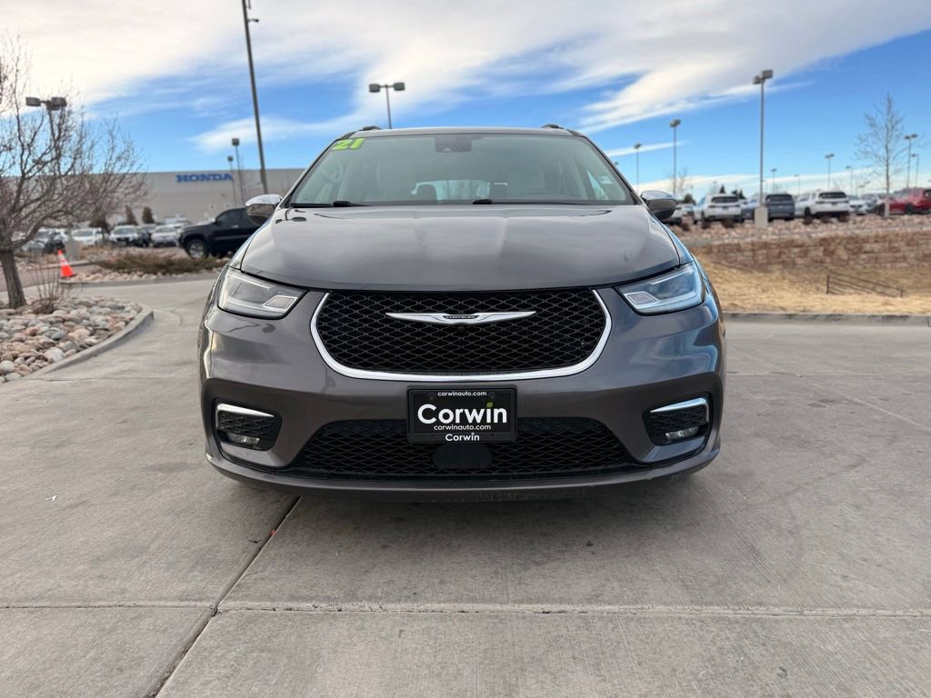 Used 2021 Chrysler Pacifica Limited image 2