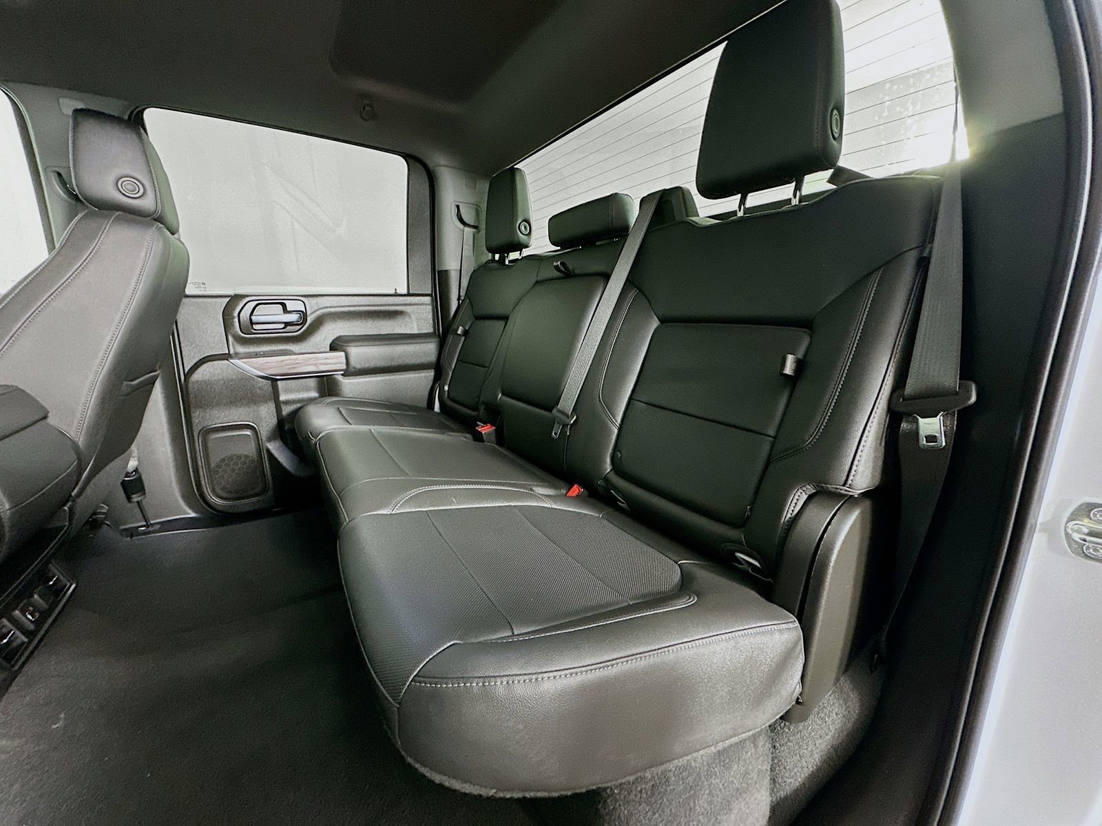 Used 2022 Chevrolet Silverado 2500 LTZ w/ Gooseneck/5TH Wheel Package image 25