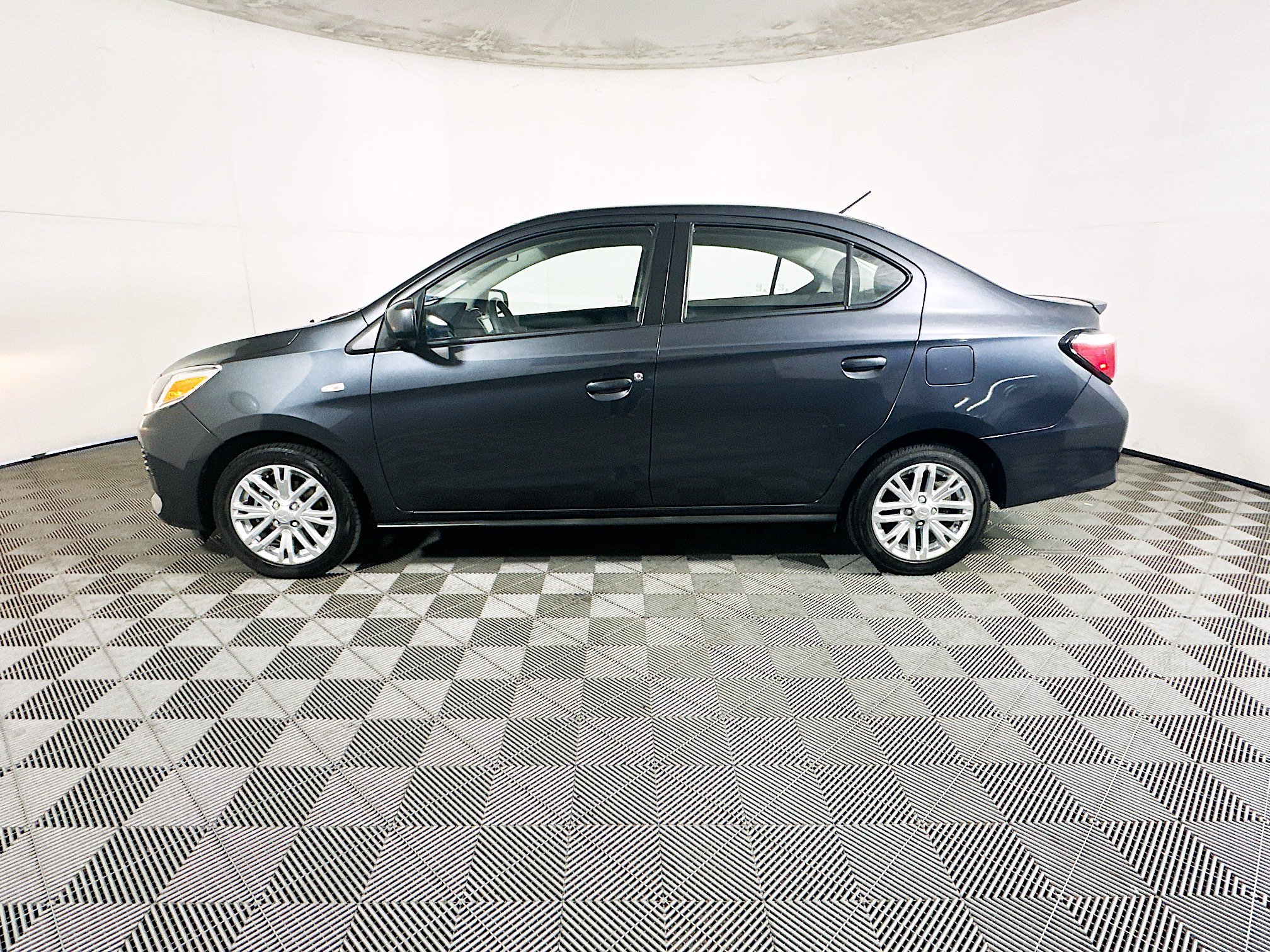 Used 2024 Mitsubishi Mirage G4 ES FWD image 6