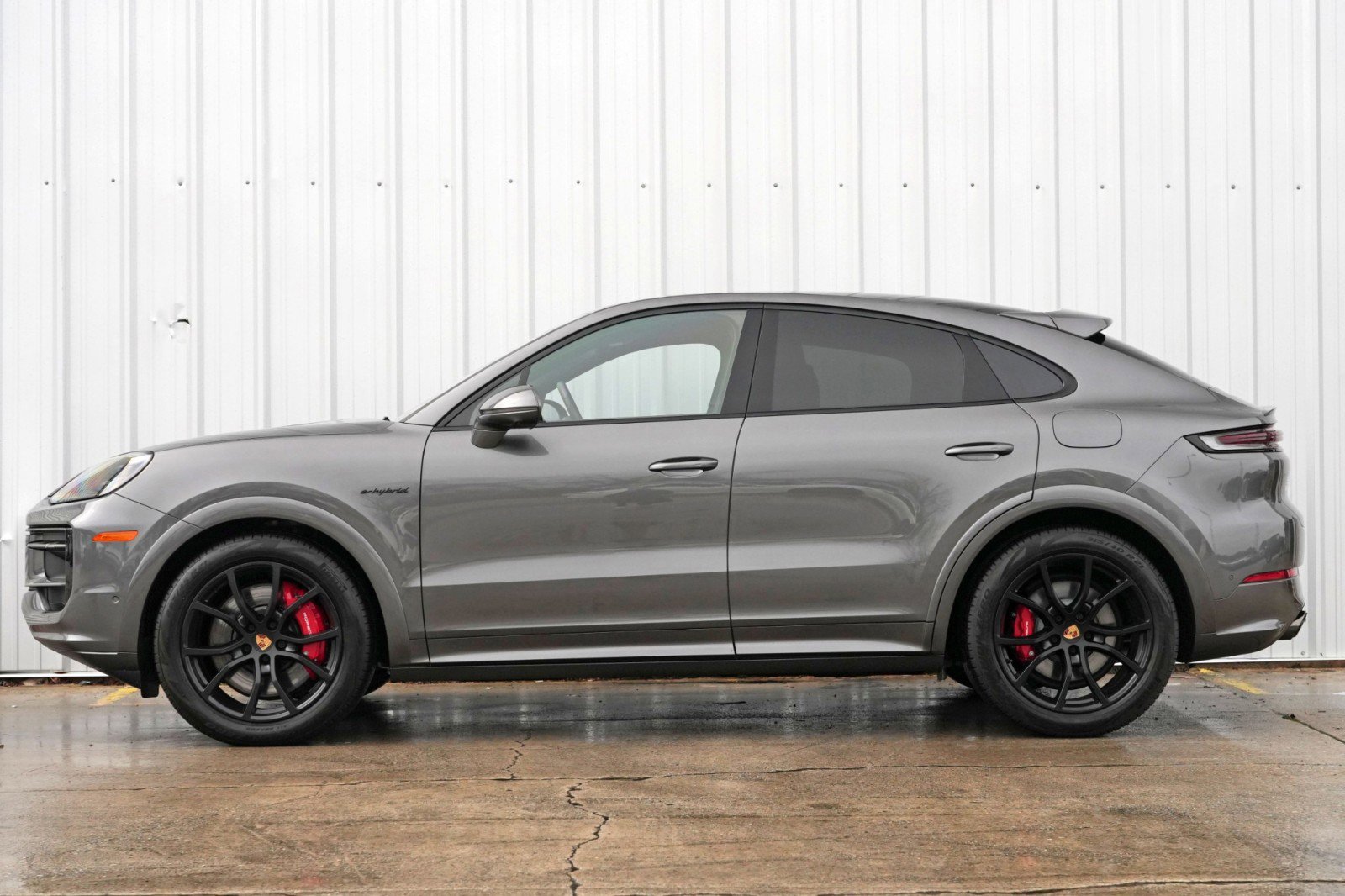 Used 2025 Porsche Cayenne S image 9