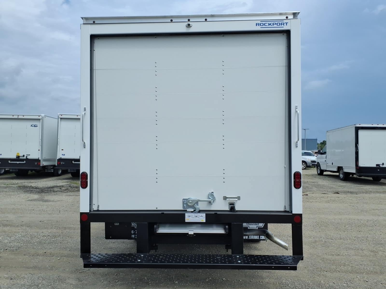 New 2026 Chevrolet Express 4500 w/ Power Convenience Package RWD image 5
