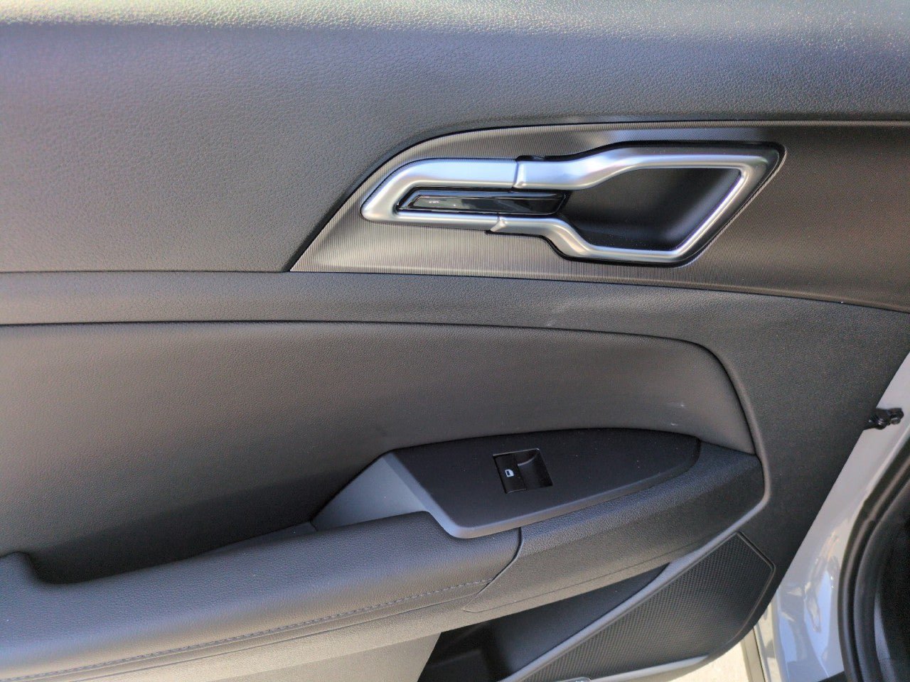 New 2026 Kia Sportage SX FWD image 25