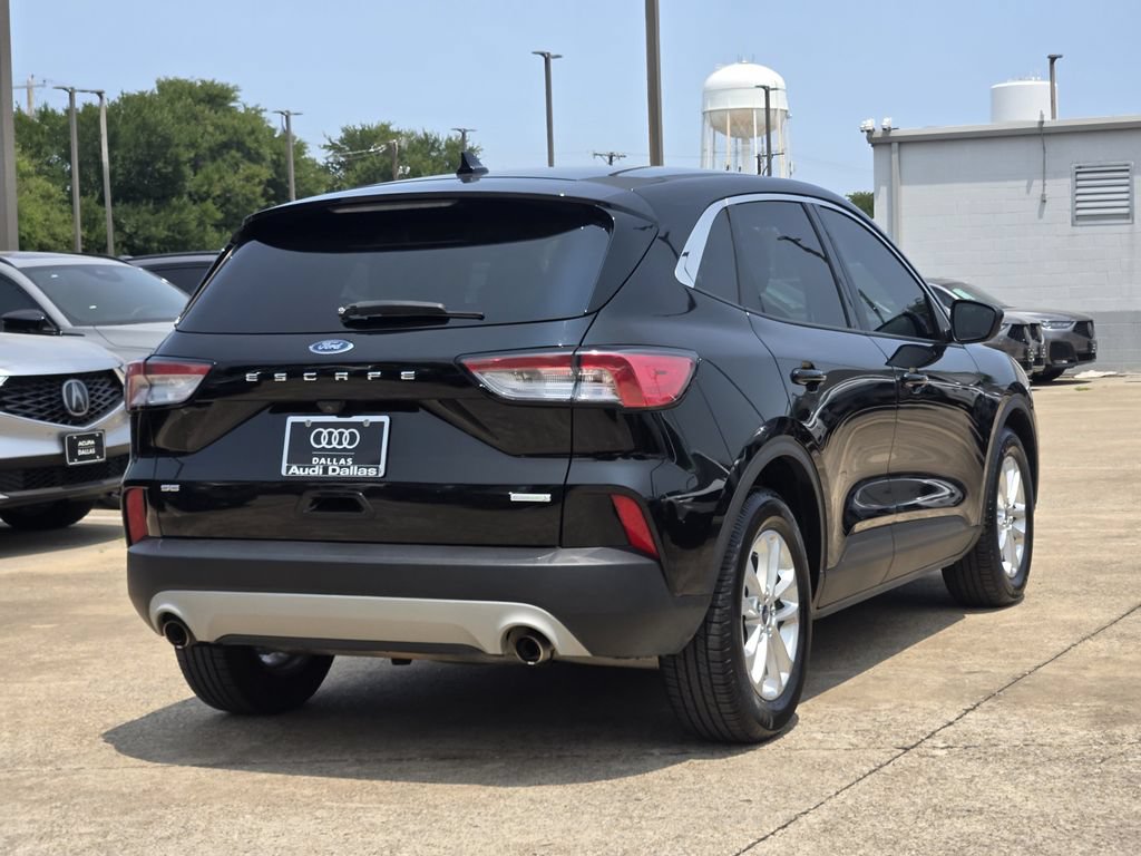 Used 2020 Ford Escape SE FWD image 8