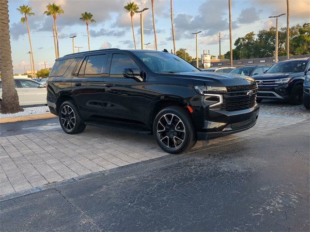 Used 2023 Chevrolet Tahoe RST w/ Luxury Package image 2