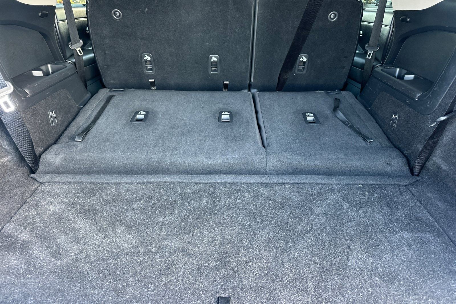 Used 2022 Nissan Pathfinder SL w/ SL Black Package image 17