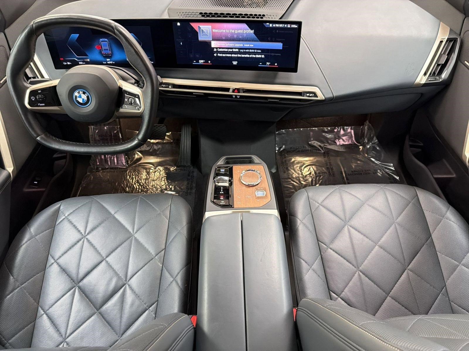 Certified 2023 BMW iX xDrive50 w/ Premium Package image 17
