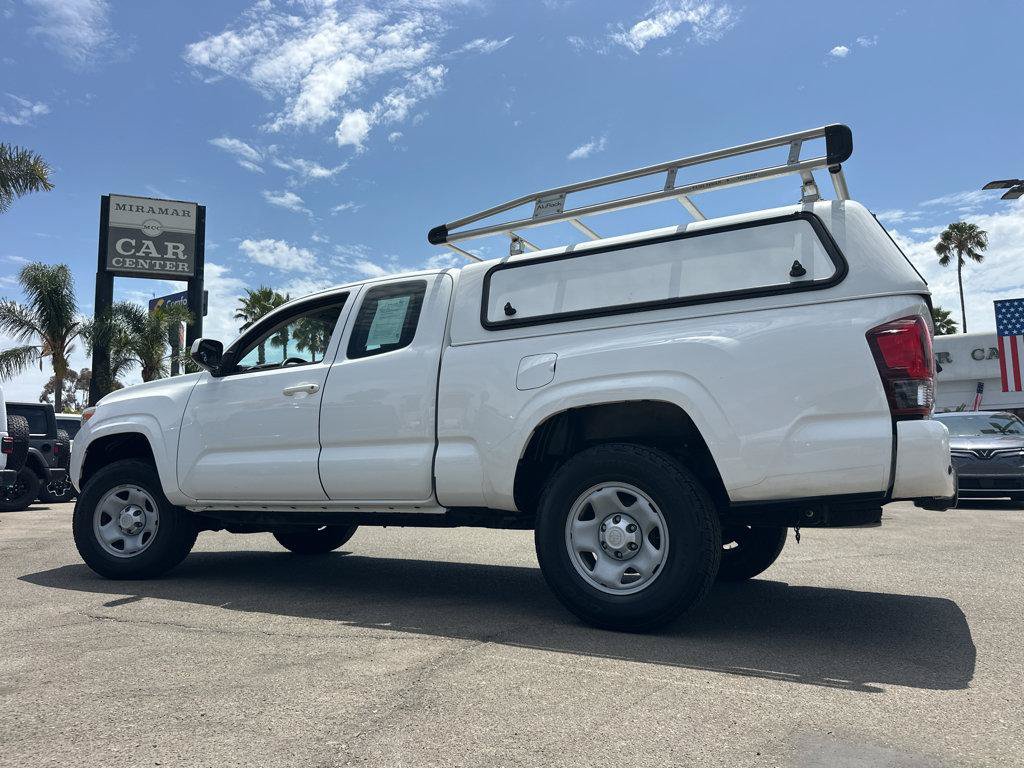 Used 2018 Toyota Tacoma SR RWD image 3