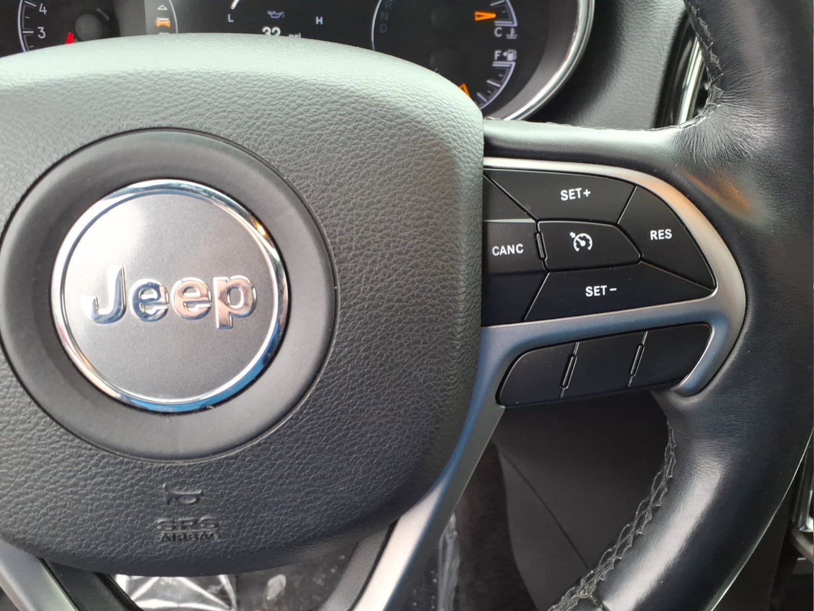 Used 2019 Jeep Grand Cherokee Altitude image 25