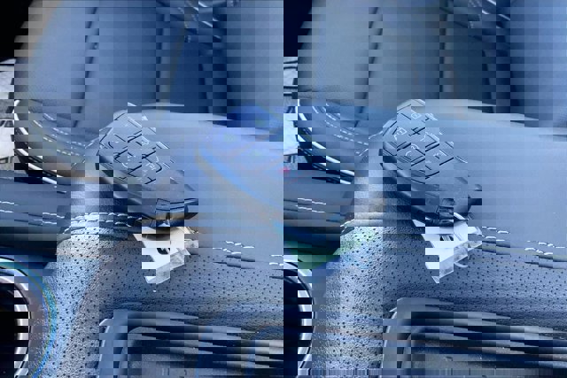 Used 2023 GMC Yukon XL SLT image 11