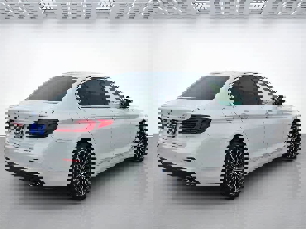 Used 2022 BMW 530e w/ Premium Package image 6