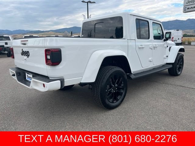 Used 2023 Jeep Gladiator Overland AWD/4WD image 3