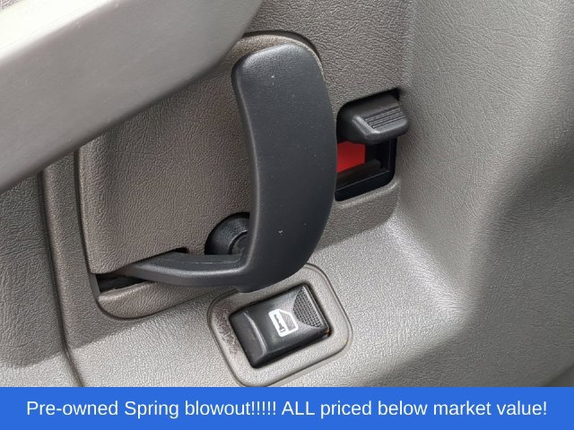 Used 2016 Chevrolet Express 2500 RWD image 21