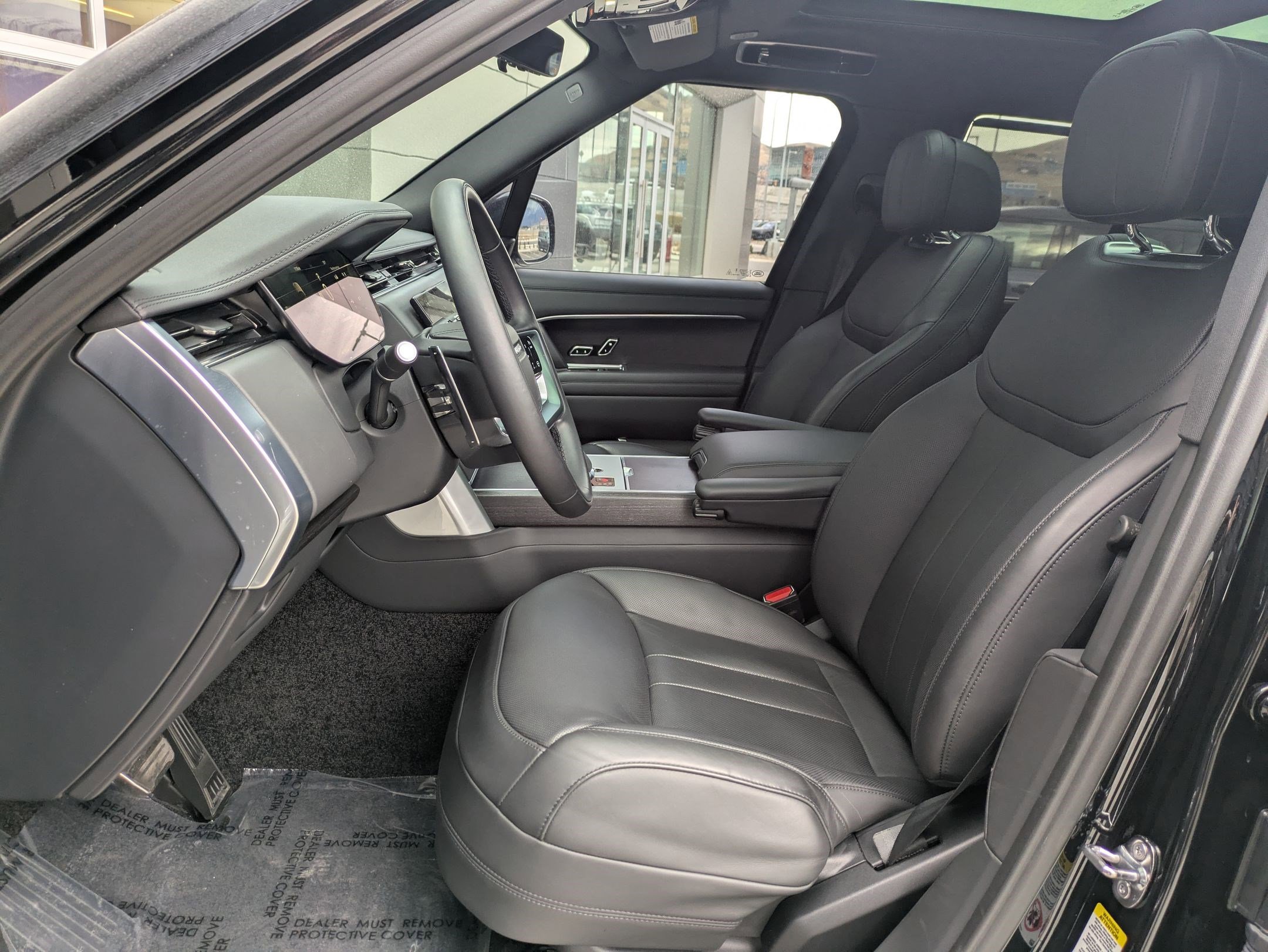 Used 2024 Land Rover Range Rover SE image 24