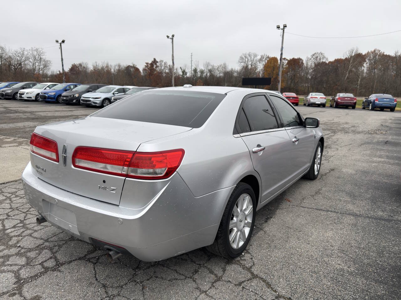 Used 2012 Lincoln MKZ FWD image 9