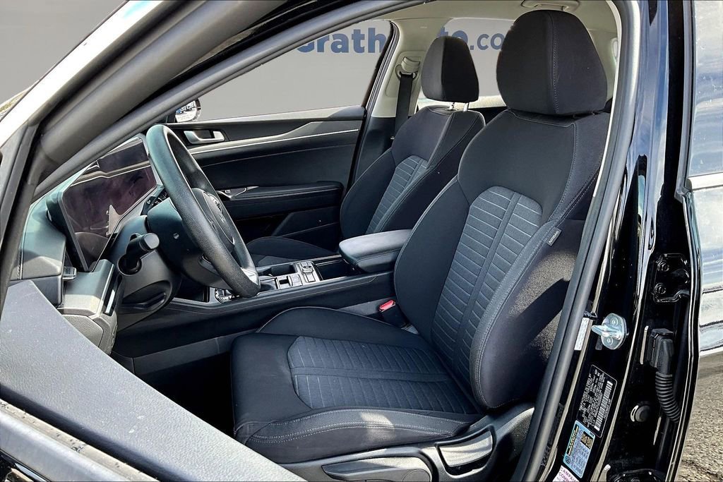 Used 2025 Kia K5 LXS image 18