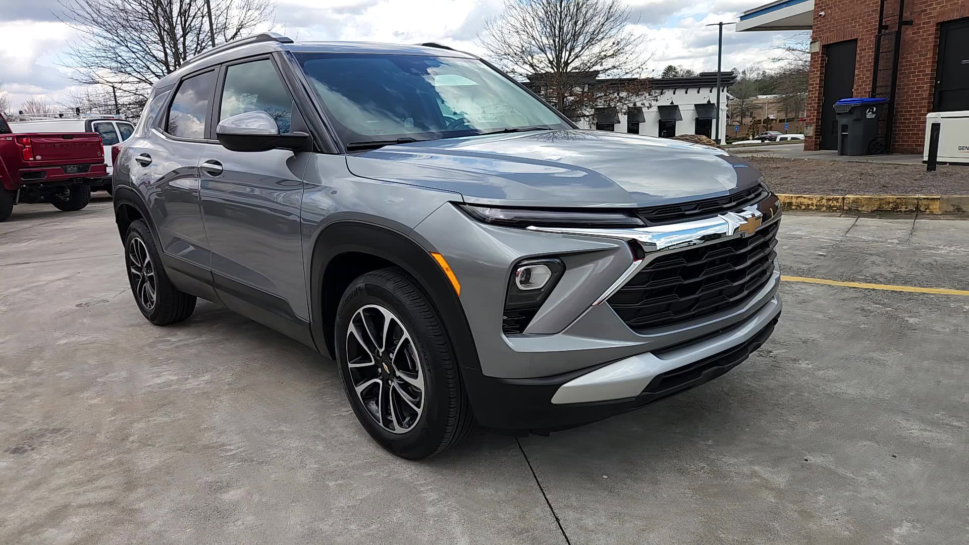 Used 2024 Chevrolet TrailBlazer LT w/ Driver Confidence Package image 13