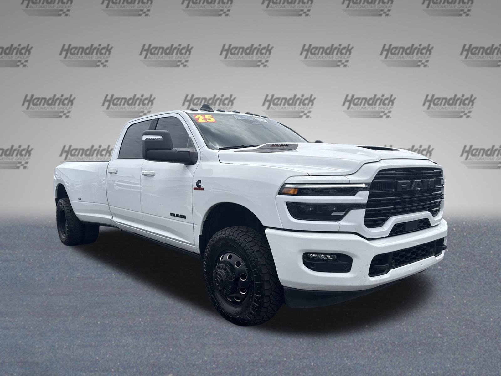 Used 2025 RAM 3500 Laramie AWD/4WD image 2