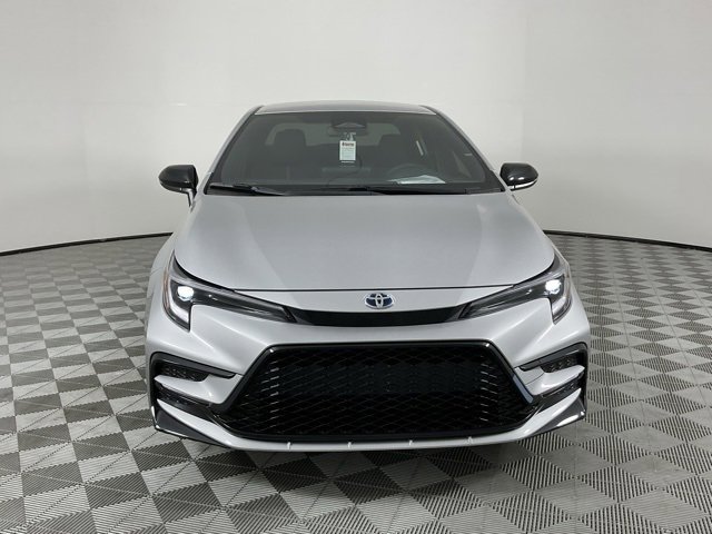 Used 2025 Toyota Corolla SE image 2