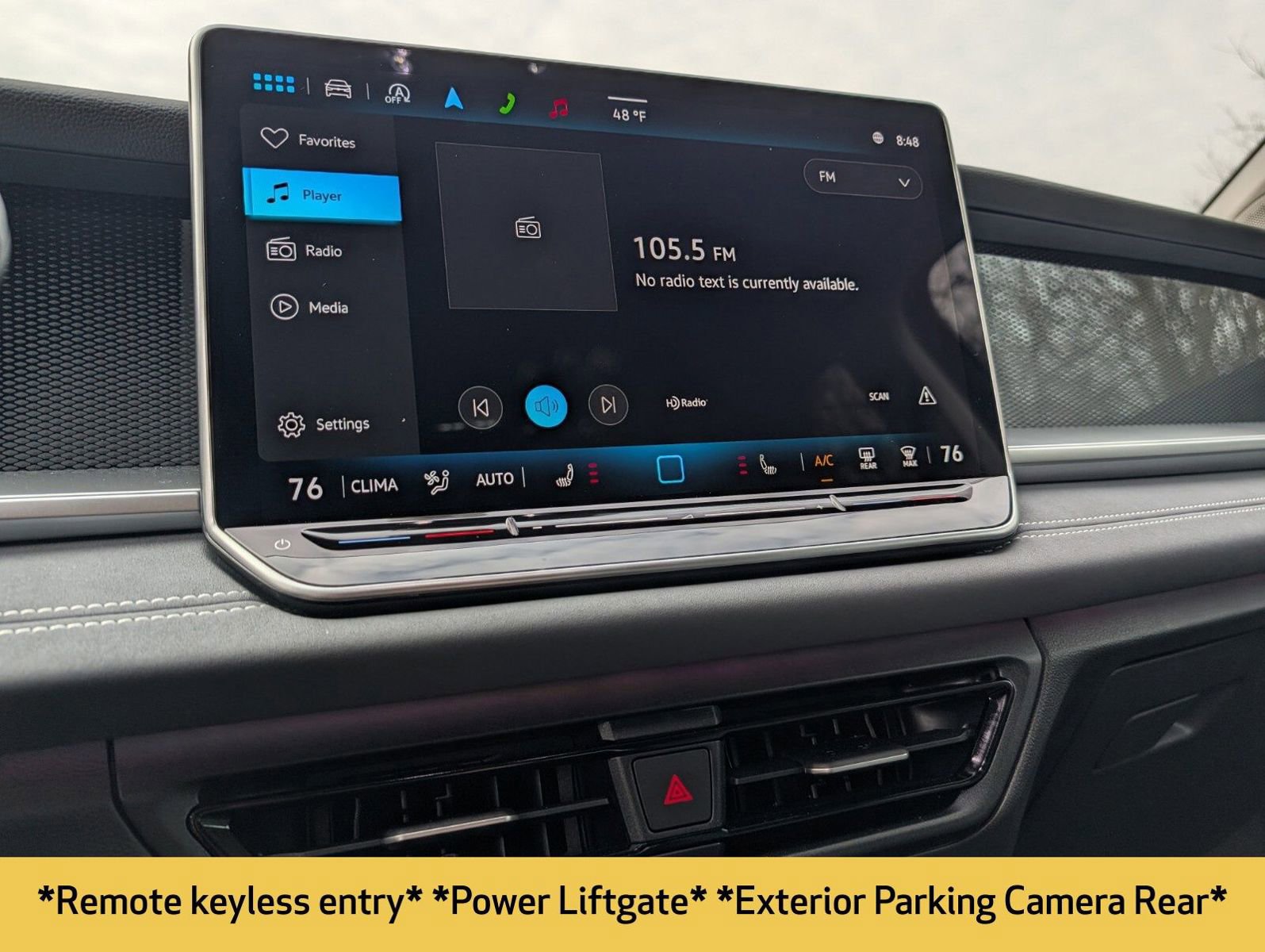 Used 2025 Volkswagen Tiguan SE AWD/4WD image 5