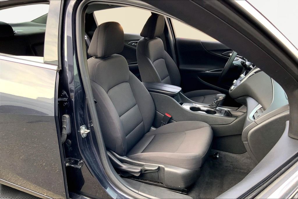 Used 2023 Chevrolet Malibu LT image 19