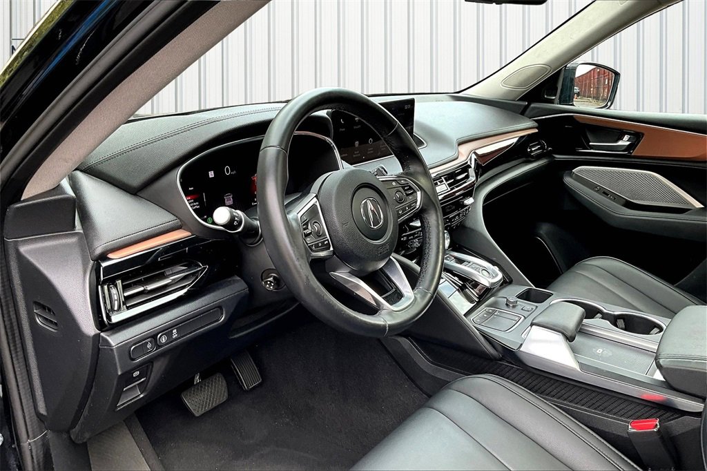 Used 2022 Acura MDX SH-AWD image 17