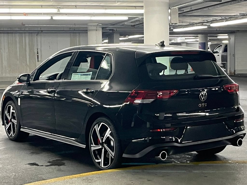 New 2026 Volkswagen GTI SE FWD image 5