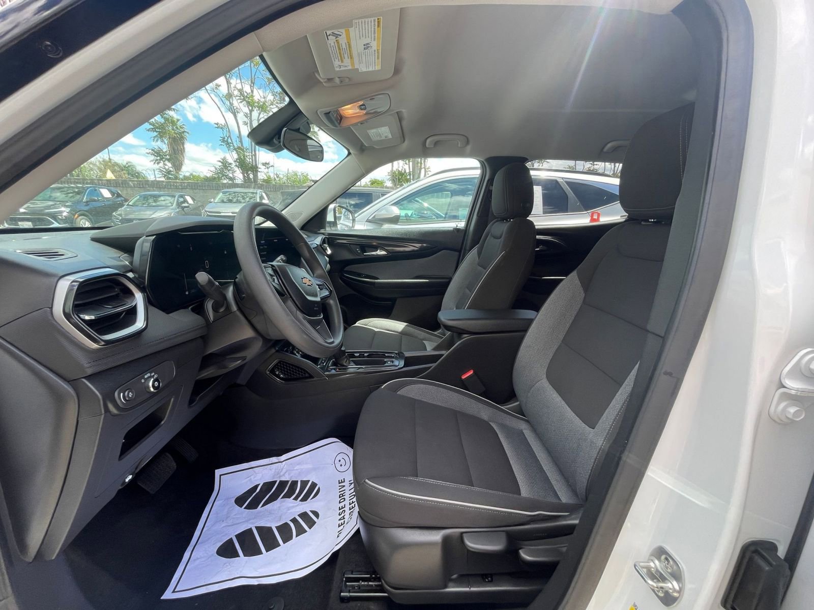 Used 2025 Chevrolet TrailBlazer LT image 28