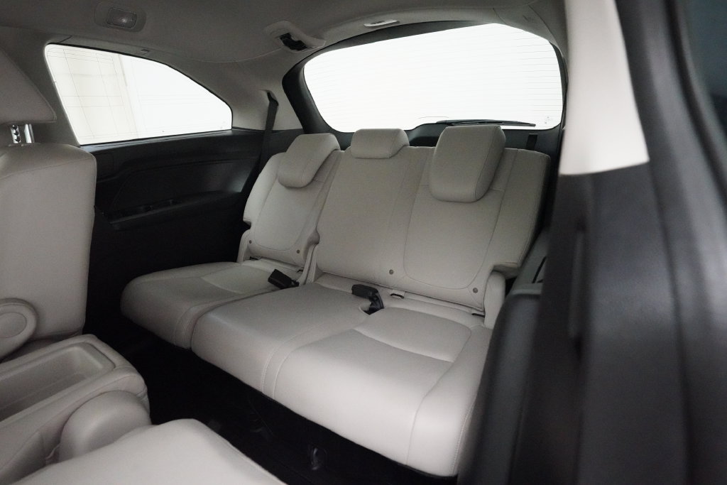 Certified 2025 Honda Odyssey EX-L image 17
