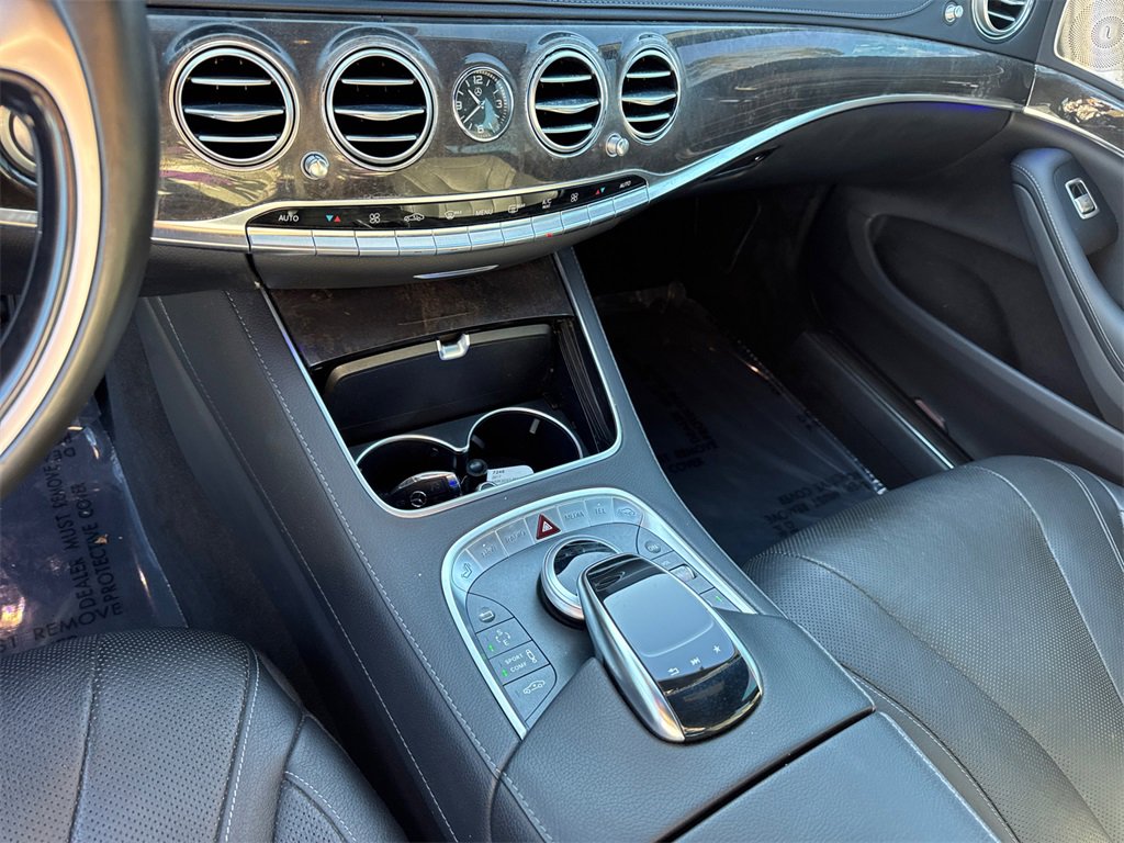Used 2017 Mercedes-Benz S 550 Sedan image 30