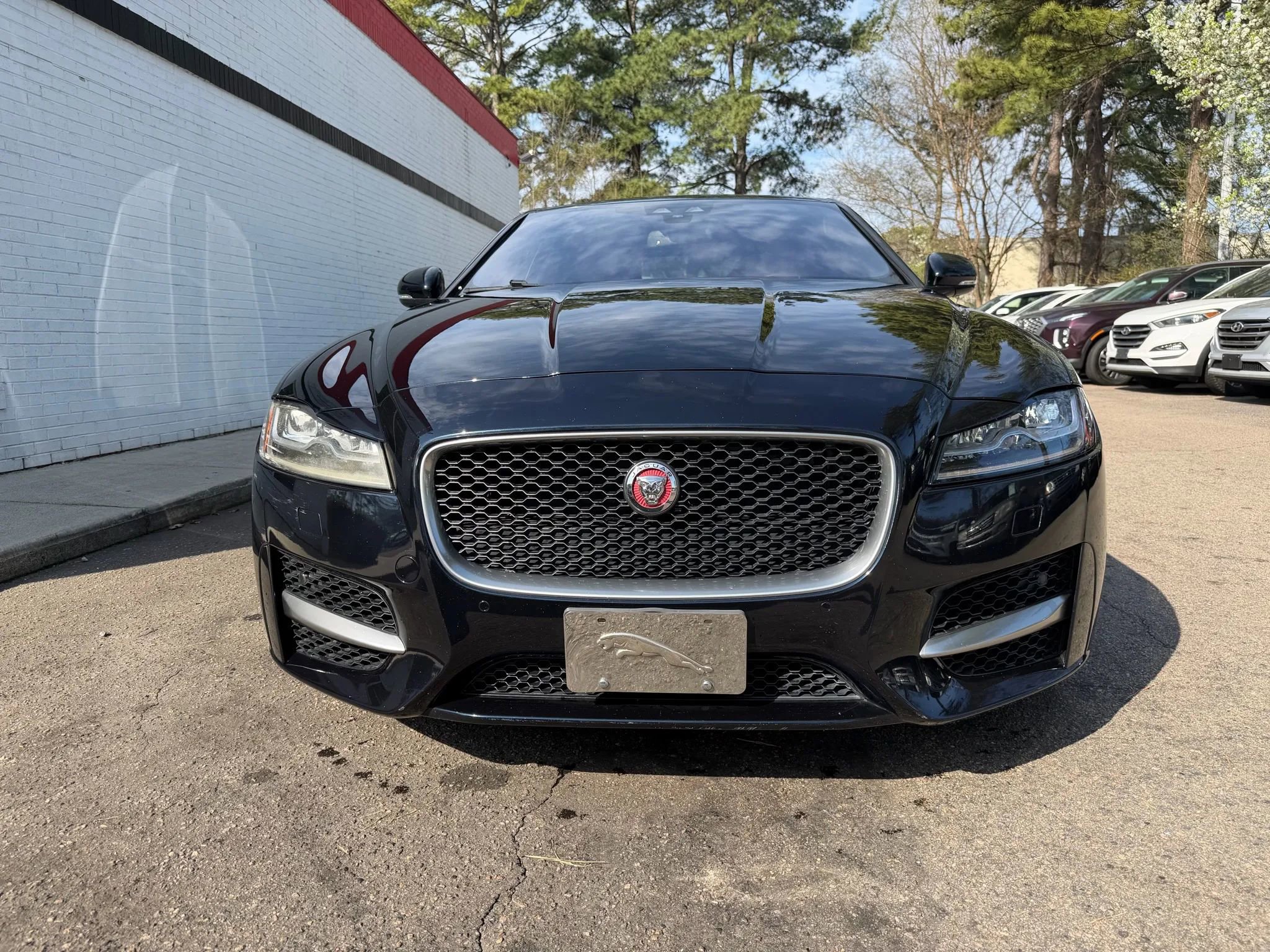 Used 2017 Jaguar XF R-Sport image 3