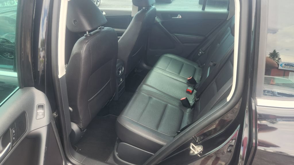 Used 2014 Volkswagen Tiguan SEL FWD image 16