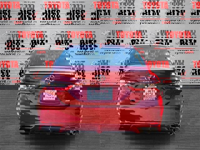 Used 2023 Toyota Camry SE image 4