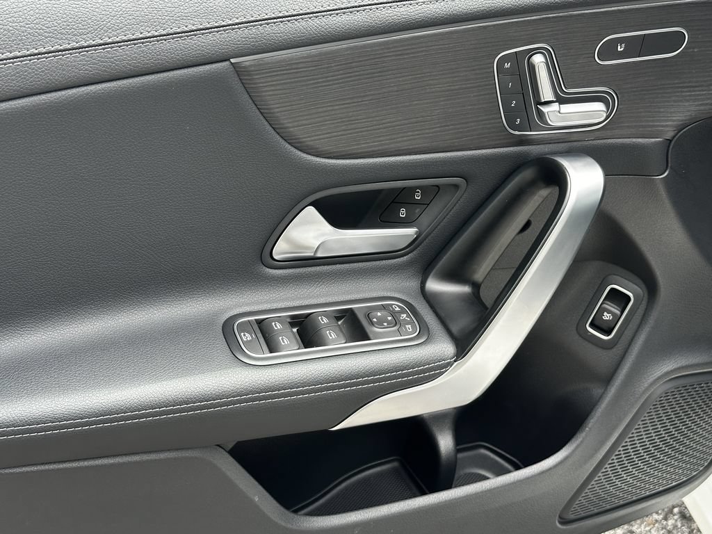 Certified 2023 Mercedes-Benz CLA 250 4MATIC image 11