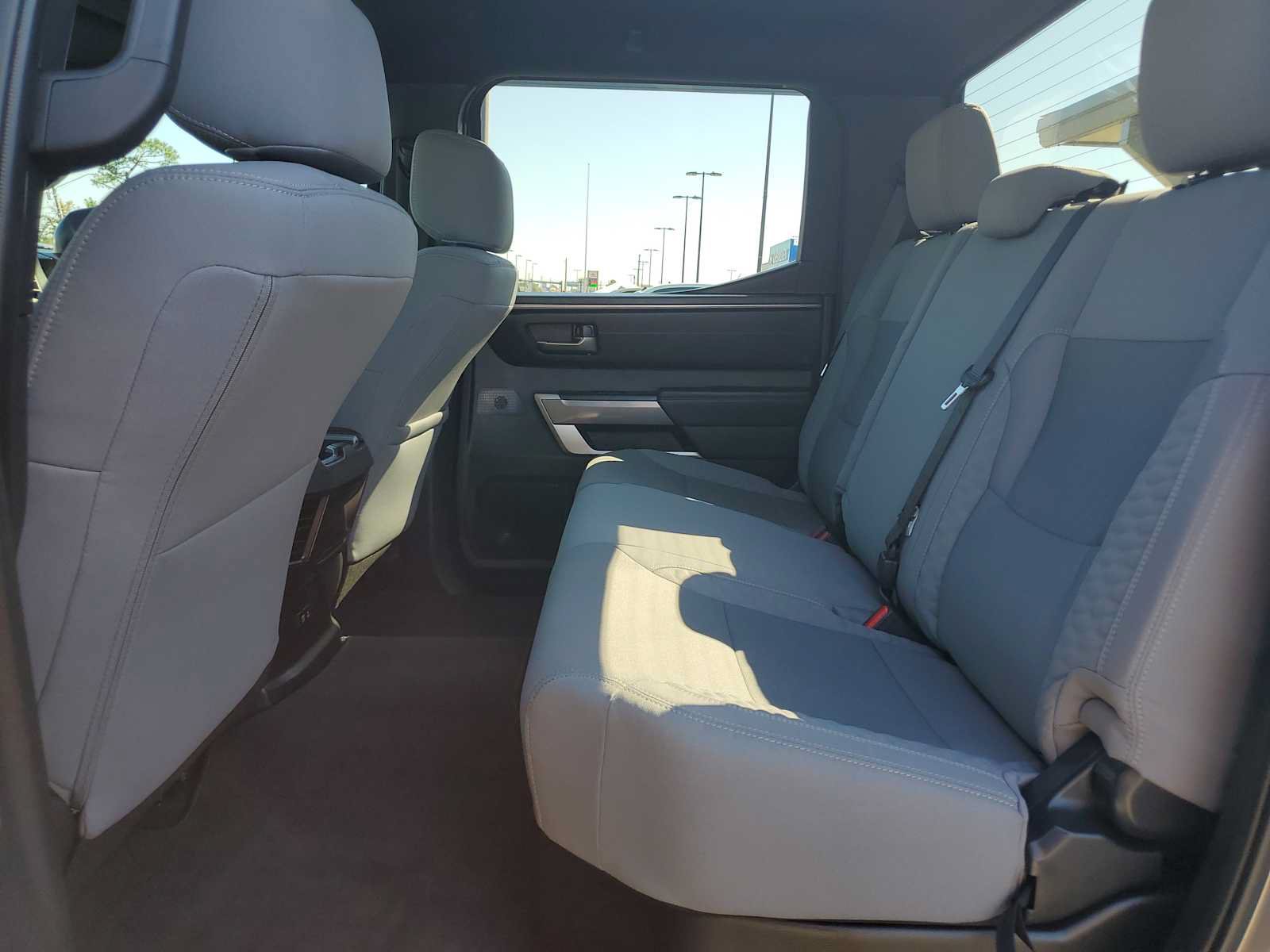 Used 2025 Toyota Tundra SR5 w/ SR5 Convenience Package AWD/4WD image 18