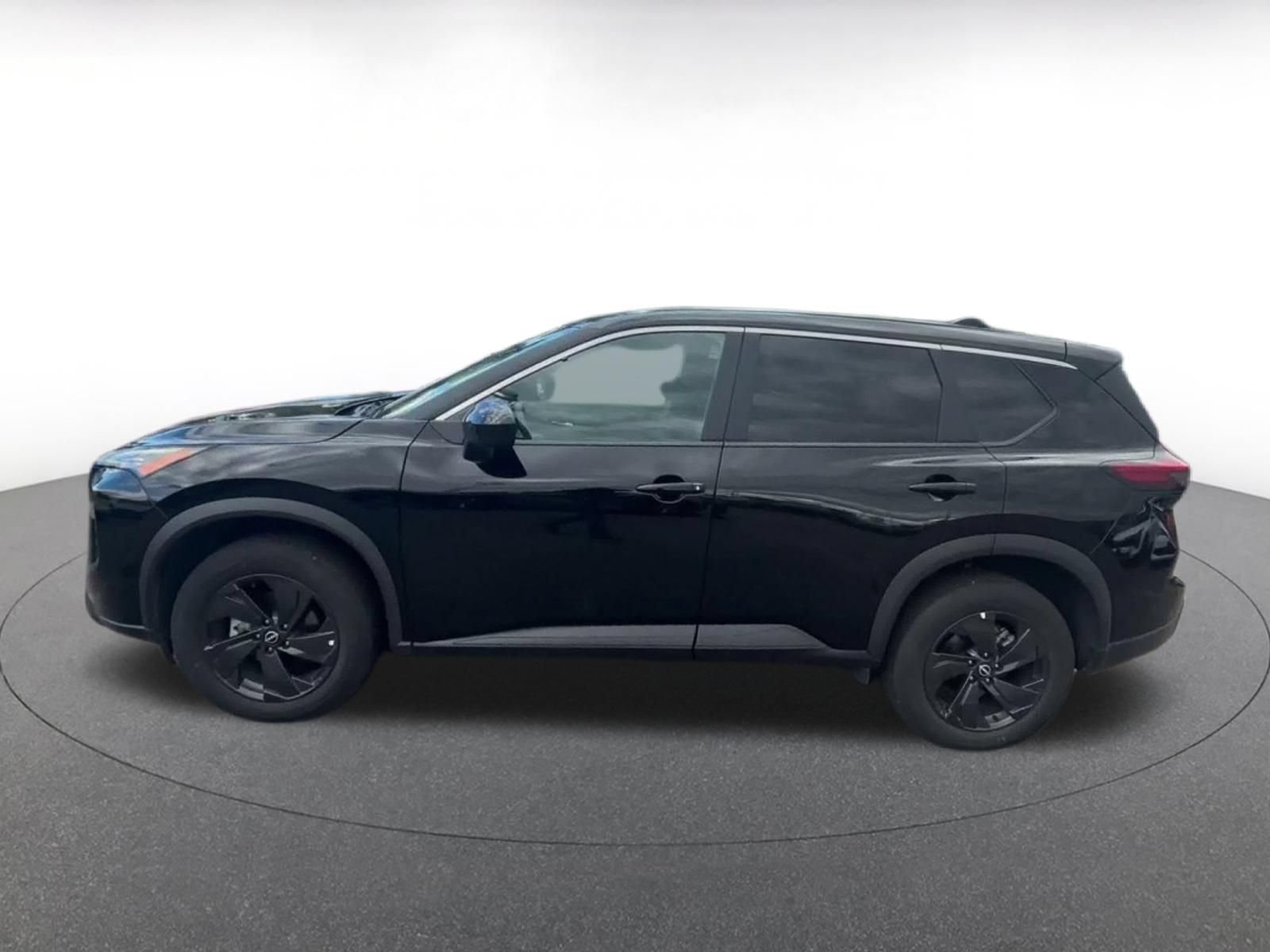 Used 2026 Nissan Rogue SV AWD/4WD image 9