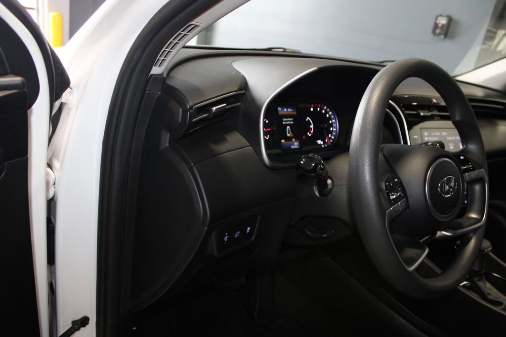 Used 2023 Hyundai Tucson SEL AWD/4WD image 11