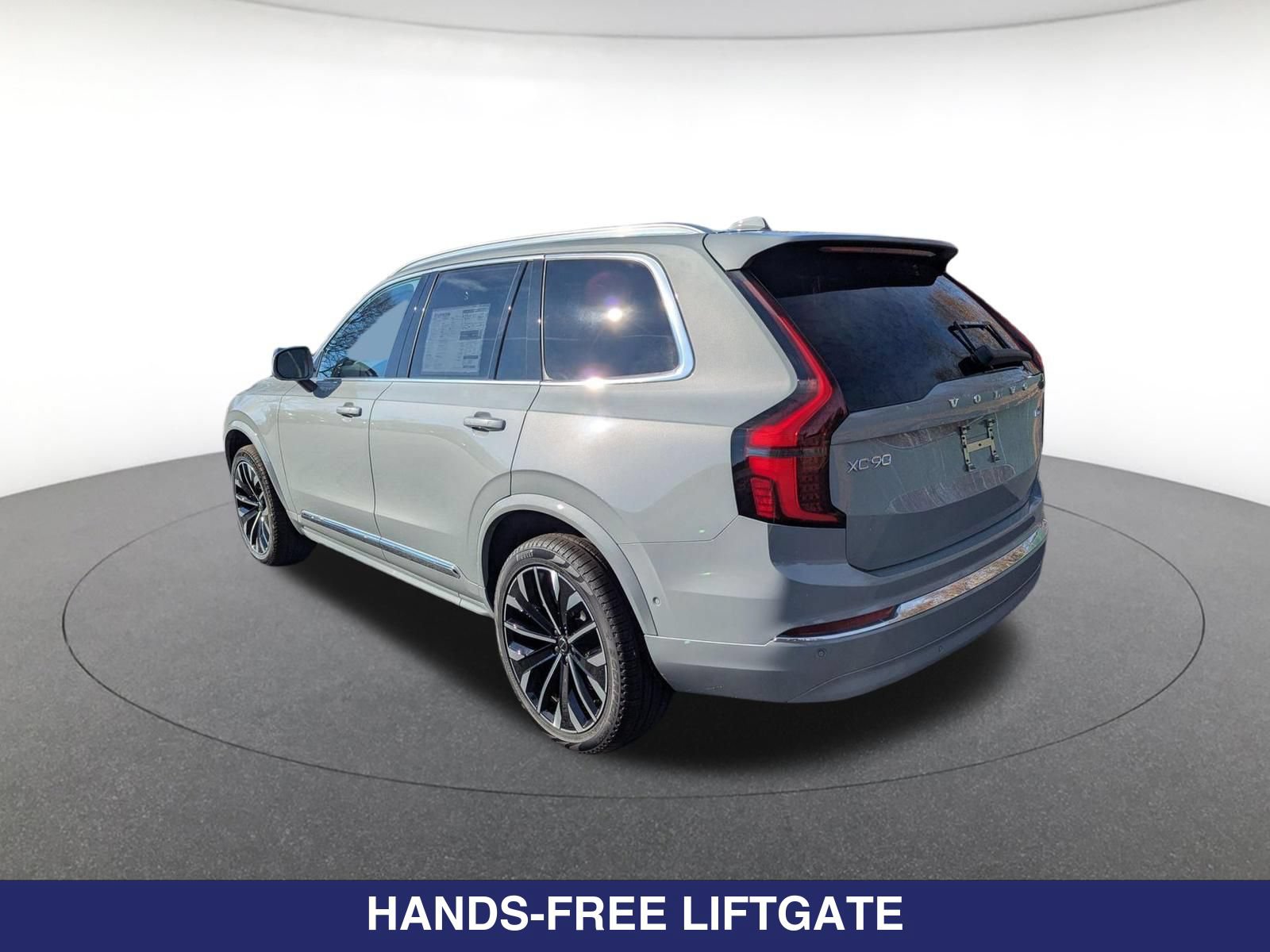 New 2026 Volvo XC90 B6 Ultra w/ Protection Package AWD/4WD image 6