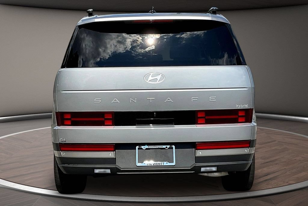 Used 2024 Hyundai Santa Fe Limited FWD image 5