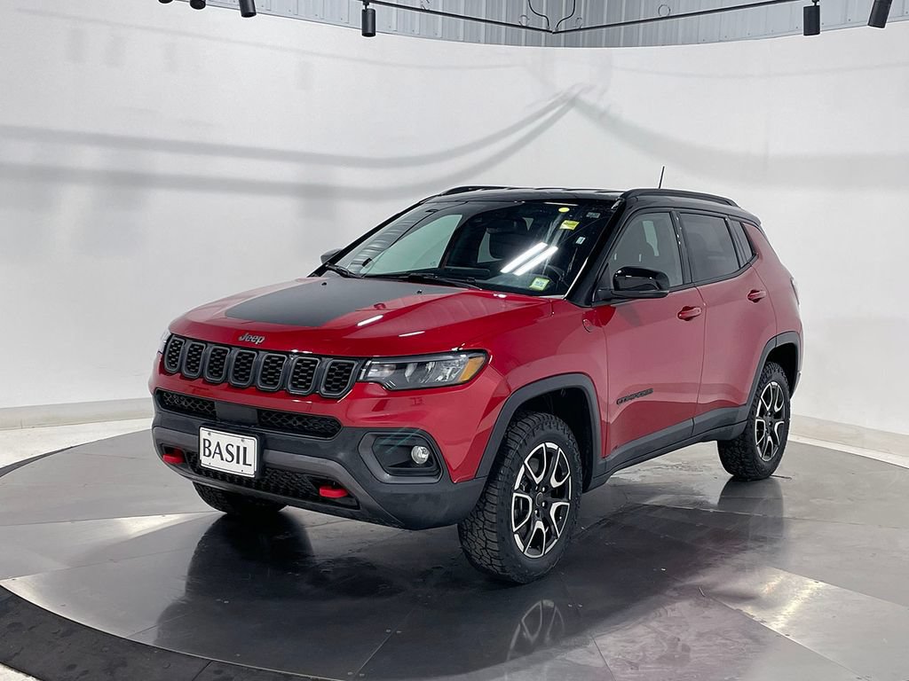 Used 2026 Jeep Compass Trailhawk AWD/4WD image 8