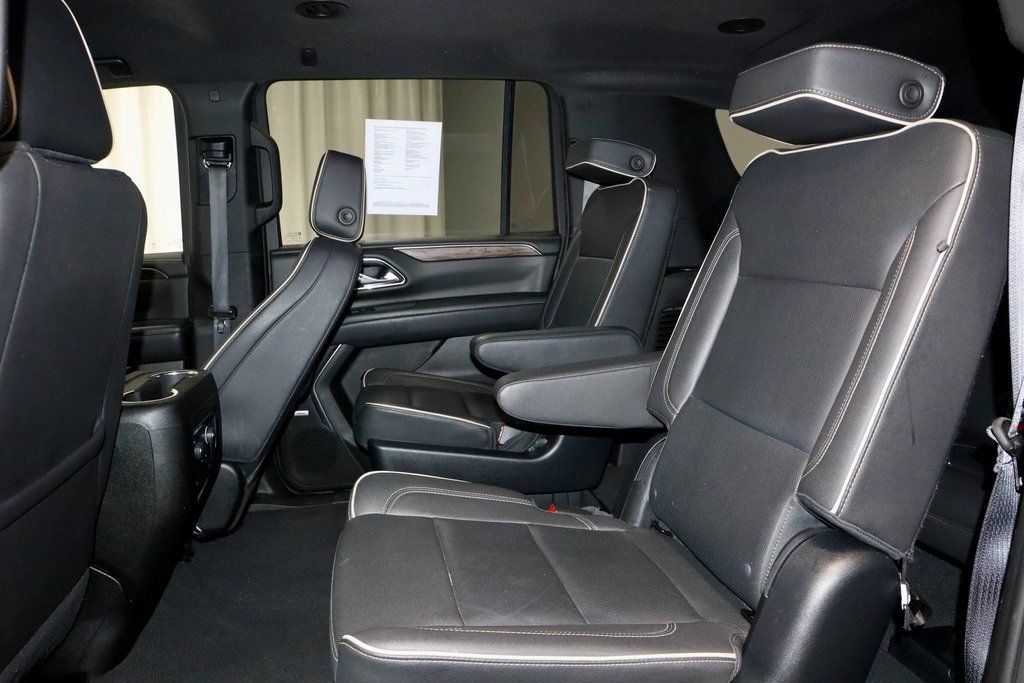 Used 2023 Chevrolet Suburban Premier image 21