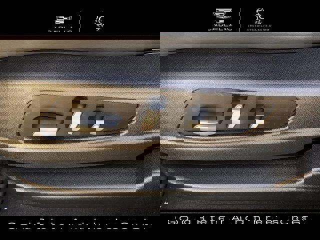 Used 2025 Cadillac XT6 Premium Luxury w/ Technology Package image 25