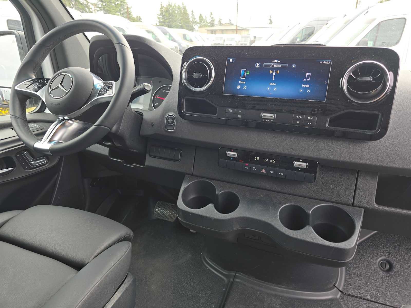 Used 2026 Mercedes-Benz Sprinter 2500 image 12